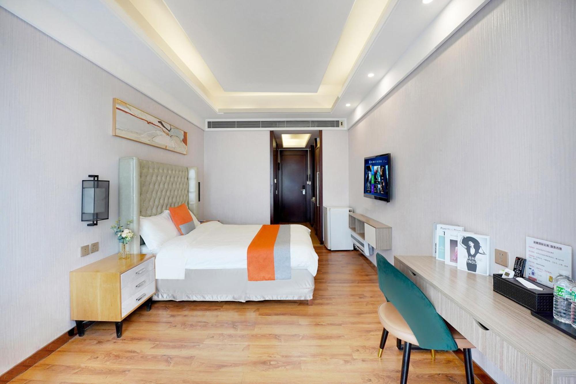 Ht Legend Hotel Changgang Metro Station Exit F -Direct To Canton Fair Exterior photo